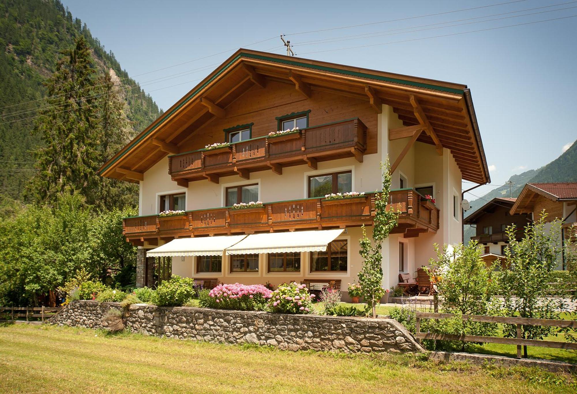 Leo Appartements Mayrhofen Exterior photo